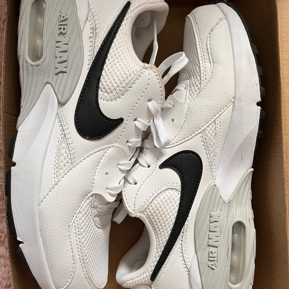 Nike Air Max White and Black Sneakers